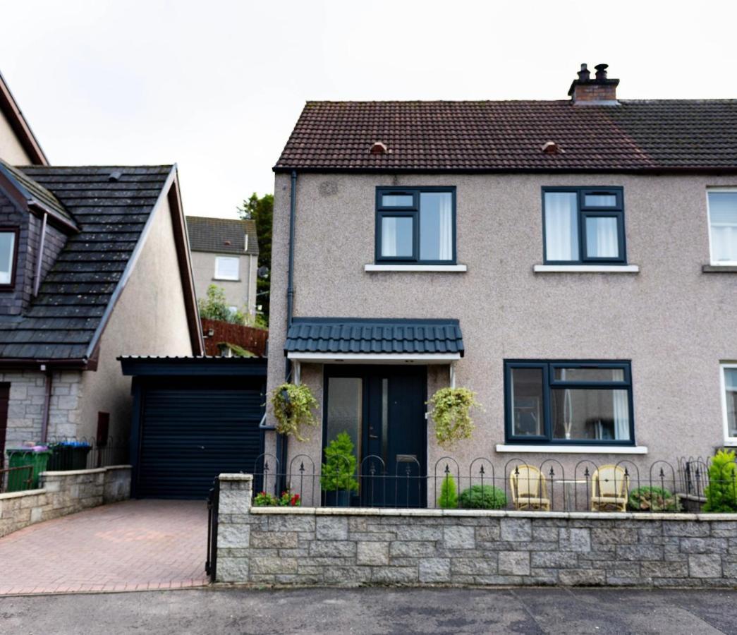 Lovely 2 Bed House In Pitlochry Eksteriør billede